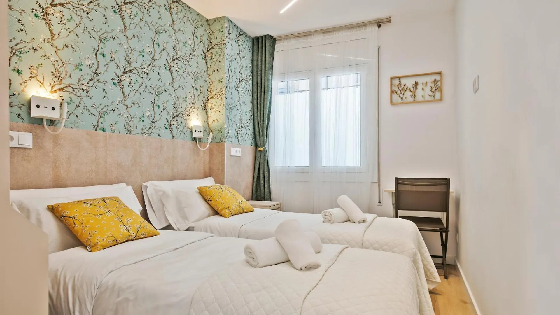 Lejlighed Boutique Plaza Catalonia Suites Cornella Cornellà de Llobregat